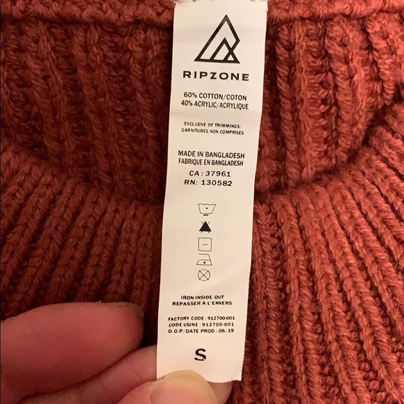 Ripzone red/orange knit sweater - Picture 3 of 4